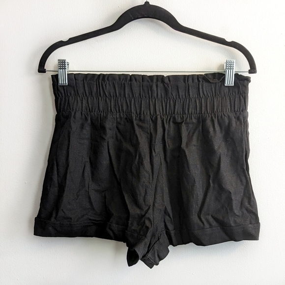 Forever 21 Smocked Linen-Blend Shorts - Picture 3 of 9